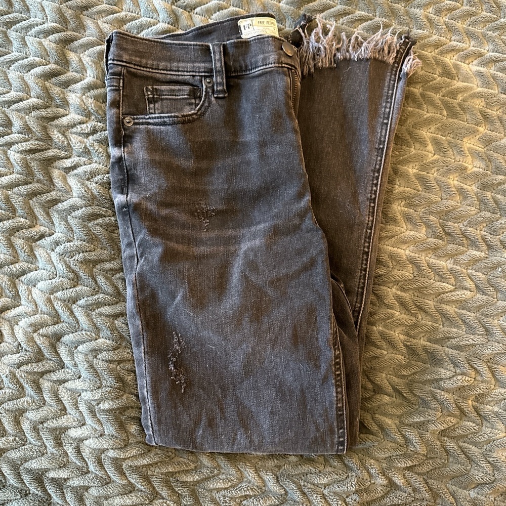 Free People Great Heights Frayed Skinny Denim Jeans in Washed Black 26